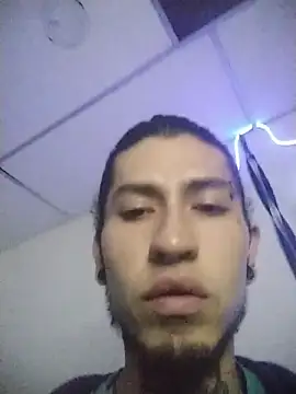 Chat XXX en directo de Tattoboy19cm