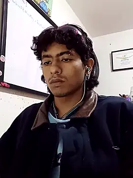 SkinniYamo – Kamerová šou