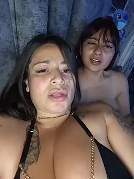 Emily_Kooper Adlı Modelin Canlı XXX Sohbeti