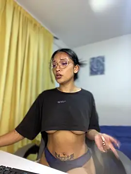 Chatroom XXX en direct de baby_lizy