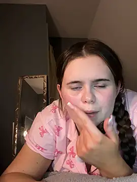 Blonde_Bunny 现场XXX聊天