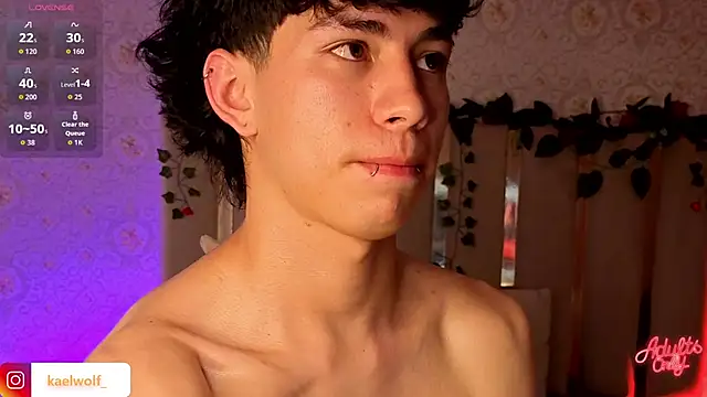 kaelwolf_tay's Webcam Show