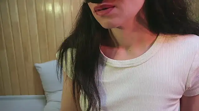 SazeracのライブXXXチャット