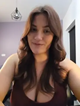 Chat +18 de MiaRides19 ao vivo