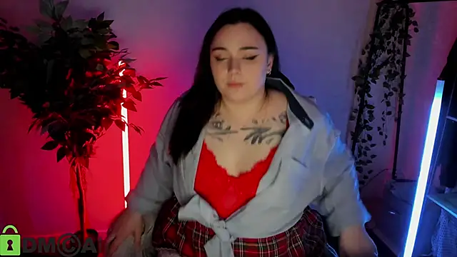 Mia_R0ss Chat XXX in diretta