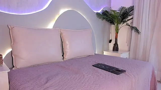 CannelaSmithのライブXXXチャット