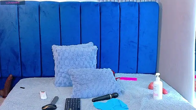 kiaratentation – webcam-show