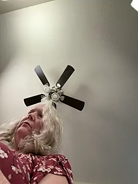 Онлайн чат XXX Kaitlyn_Winters