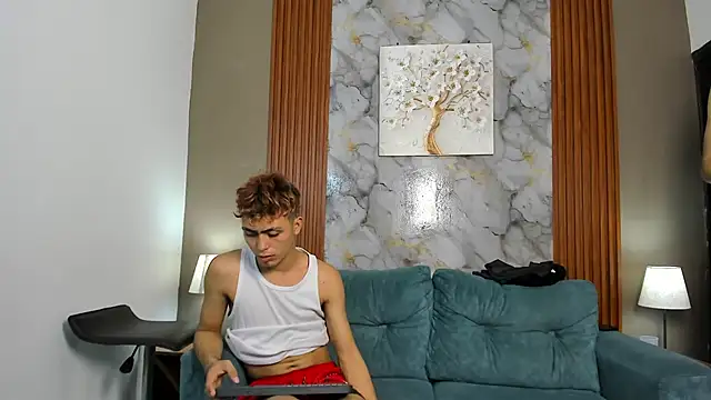 AVENGER_BOYS2026 Show Webcam