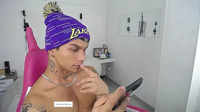 Leonard_Price Live XXX-chat