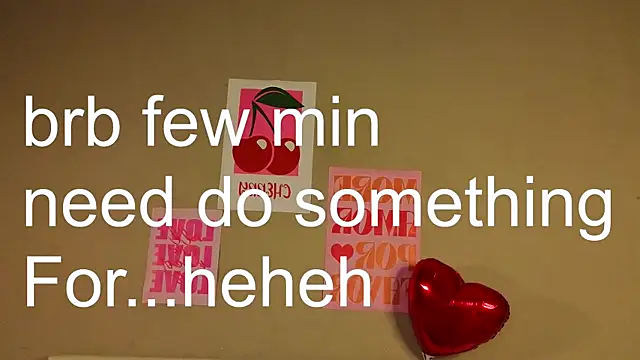 TiffinyMergist élő XXX-chatje