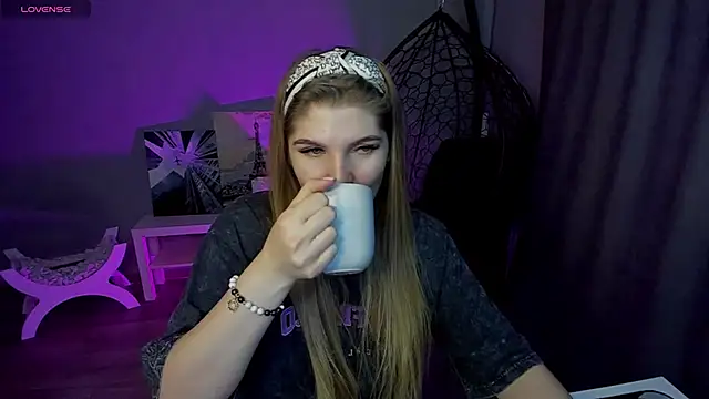 lily_williamss' Webcam Show