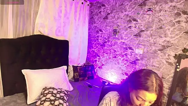 Živý XXX chat loren_tits24