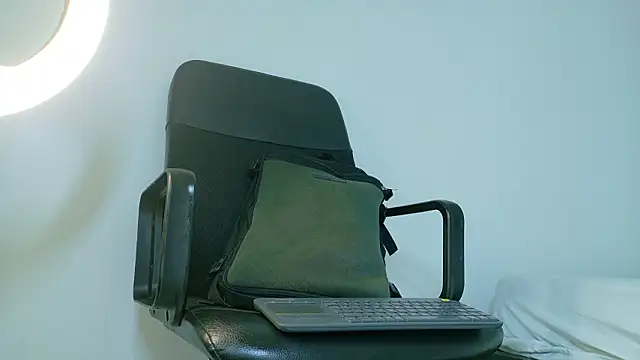 AndrewKenoxx_ Adlı Modelin Web Kamerası Şovu