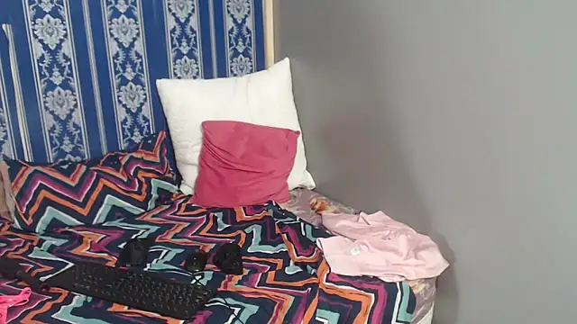 FlameZee Live XXX Chat