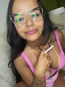 Chatroom XXX en direct de Morena1244