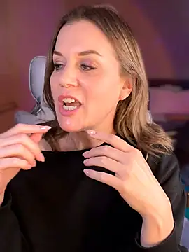 MaiseKnox: απευθείας συνομιλία ΧΧΧ