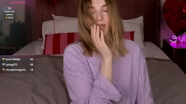 Shy_Pollyn Live XXX chat