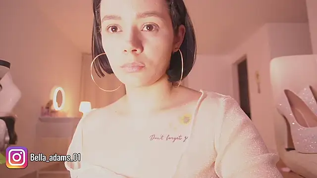 bella_adams_ Live XXX Chat