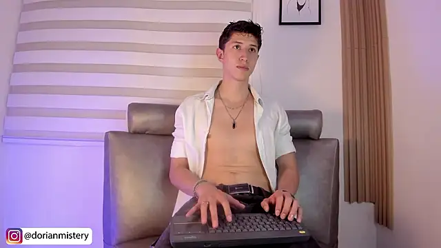 Chat XXX en directo de Dorianmistery2322_