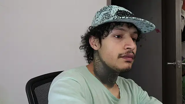 Živý XXX chat trieone