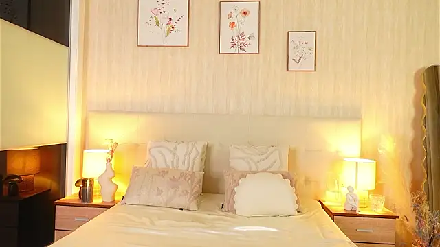 ZamphyraNightt Chat XXX in diretta