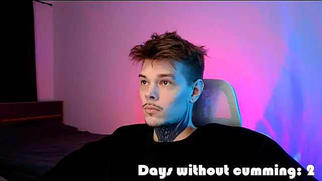 DENIS_HERE Live XXX Chat