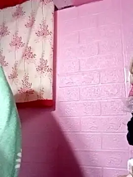 Chat XXX ao vivo de Cutie_body11