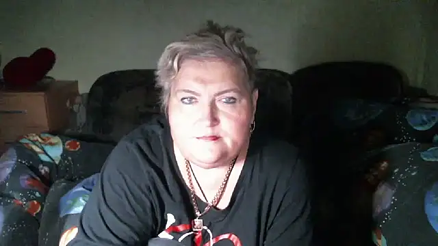 Lana555 Adlı Modelin Canlı XXX Sohbeti