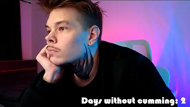 DENIS_HERE – Kamerová šou