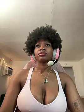 Chat +18 de mochamimi ao vivo