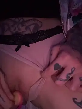 Pertunjukan Kamera Web MissMidnightUK