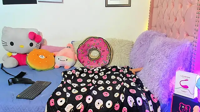 แชท XXX สดของ LillyCandy