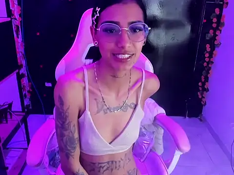 KarlaSlutSkinny__n Live XXX chat