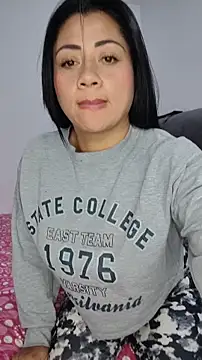 Girl_kataleya10 Adlı Modelin Web Kamerası Şovu