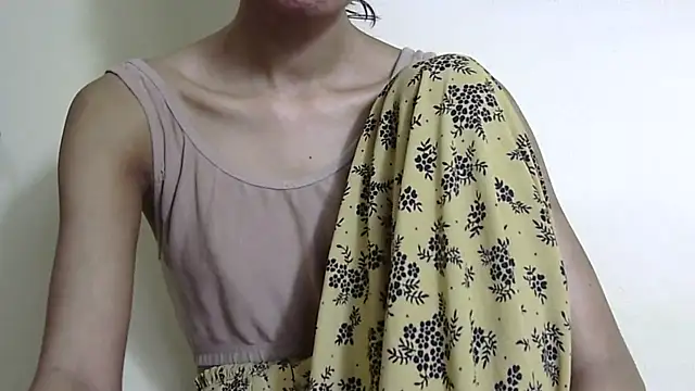 Chat XXX ao vivo de Anu_tiny