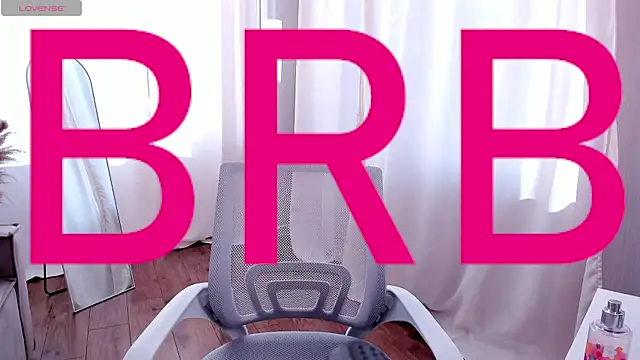 Julia_Anis Obrolan Langsung XXX