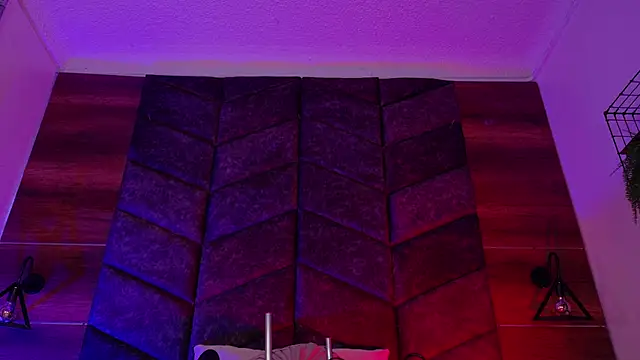 ParisFox_ Live XXX-chat