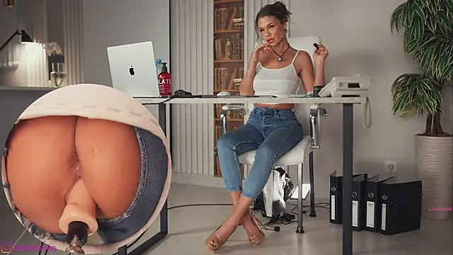 art_porno Adlı Modelin Canlı XXX Sohbeti