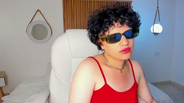 Alaska_deluxe Live XXX-Chat