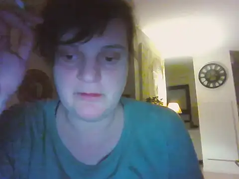 Show modela Elo__ na web-kameri