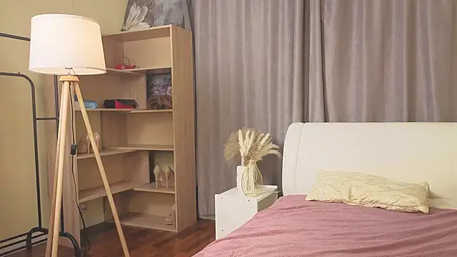 MyeshaKorsak – Live XXX-chat