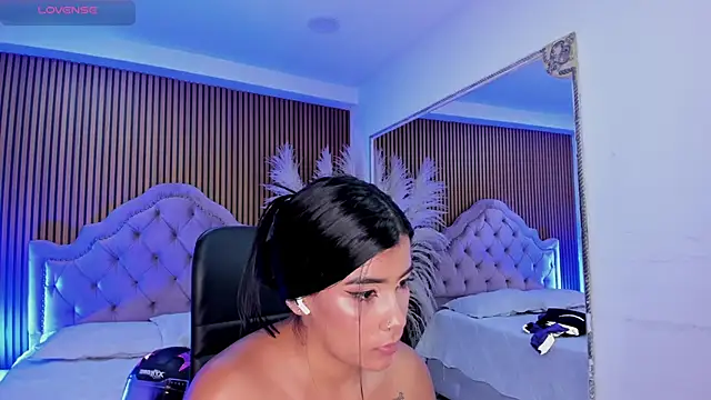 SelenaStonne 라이브 XXX 채팅