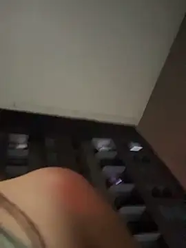 Kaily_Sweet16 Adlı Modelin Canlı XXX Sohbeti