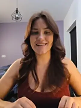 Онлайн чат XXX MiaRides19