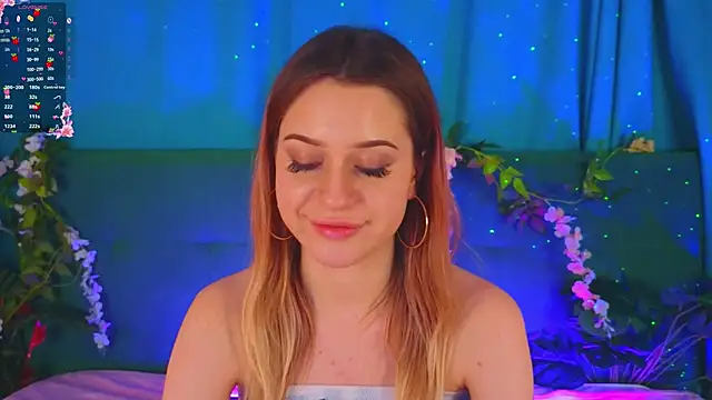 Chat XXX en directo de AlinaWalters