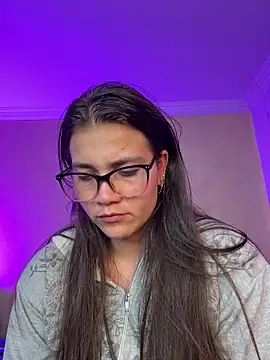 Chat XXX en directo de aurora_divine