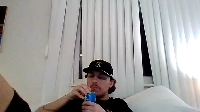 Czat XXX na żywo – Tallhungandcloudy