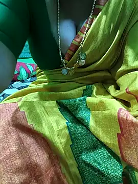 niiveditha Show Webcam