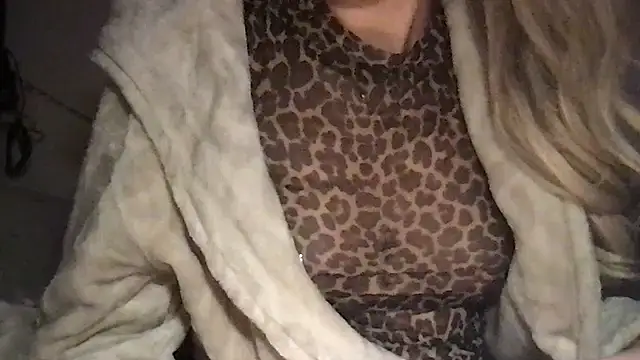 دردشة yoursexbabe_10 الجنسية المباشرة